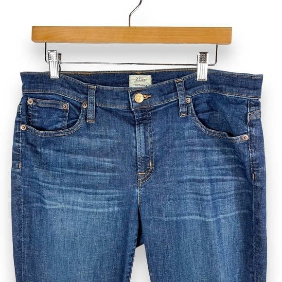 J Crew Toothpick Skinny Jeans w/Distressed Knee, Dark Wash, Size 32P - Picture 4 of 11